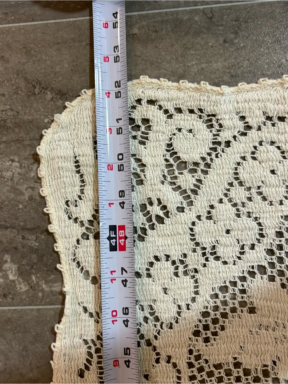 Vtg Quaker Lace Style Baroness Pattern Rectangular Tablecloth 70x52 White